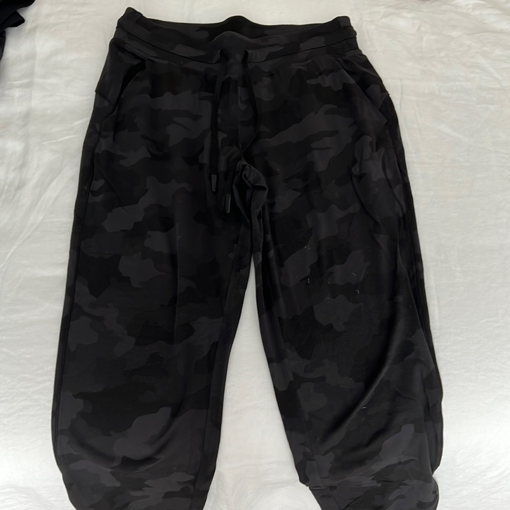 LuluLemon Joggers